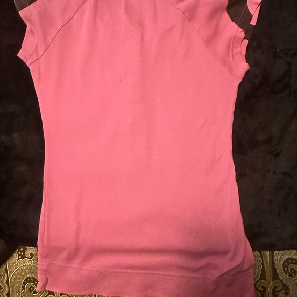 Pink and brown cap sleeve snap up T-shirt - Picture 2 of 4